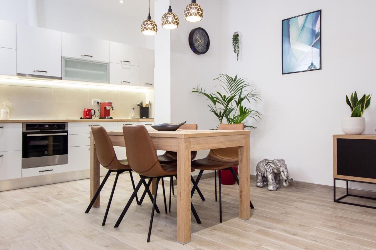 Utopia Apartments Split Dış mekan fotoğraf